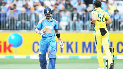  Virat Kohli receives a tough message after Perth duck