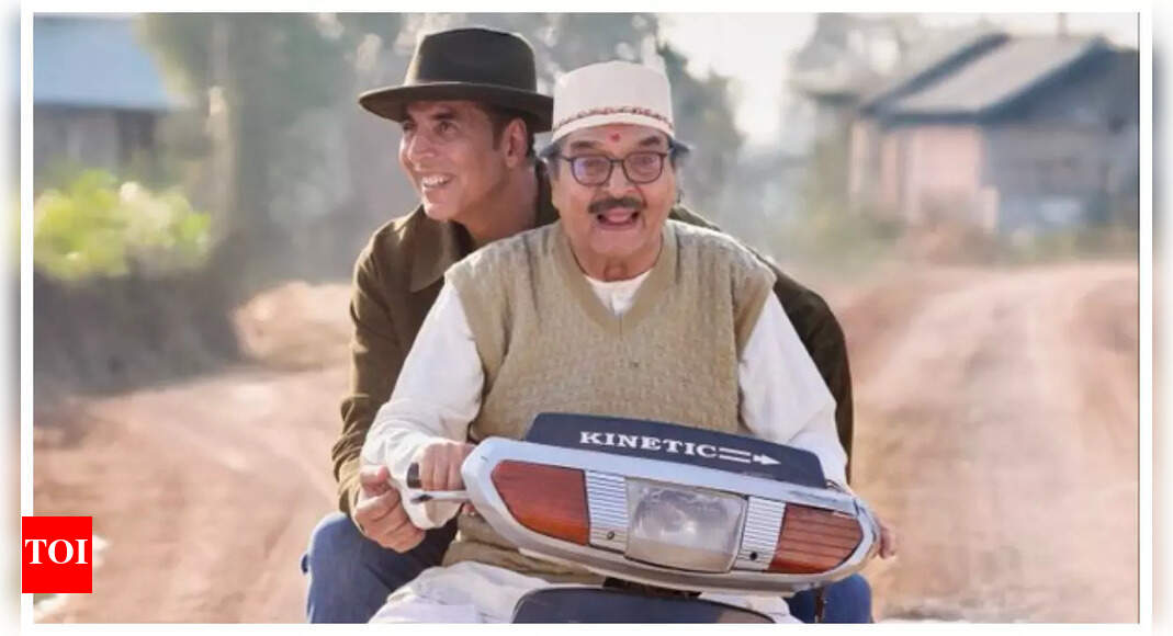 ‘We shared a hug just last week…’: Akshay Kumar mourns sudden demise of veteran star Asrani | – The Times of India