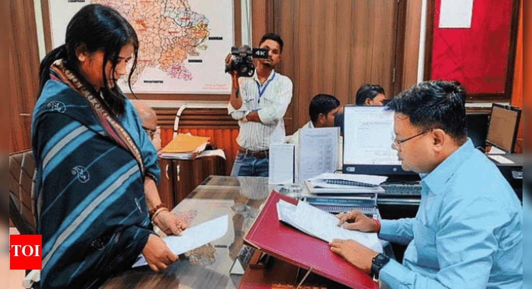 Bihar polls: Seat-sharing deadlock forces JMM out of assembly elections; slams RJD & Congress for 'deceit'