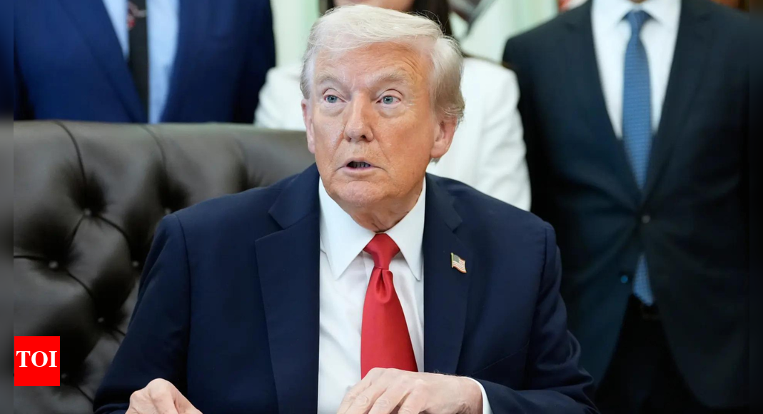 <div>'Village Idiot': The White House guest who made Donald Trump see red</div>