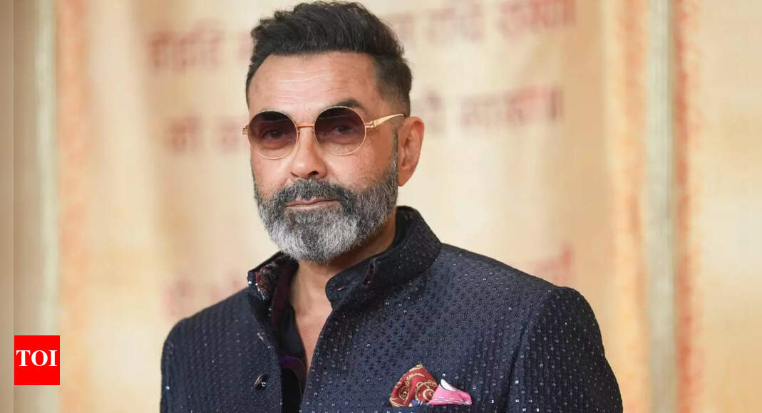 'I was very lucky': Bobby Deol says he slept with his parents till 14 and that Dharmendra always kept the lights on