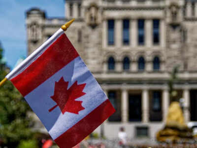 Alberta government pushes to get students back to class as teachers’ strike enters third week