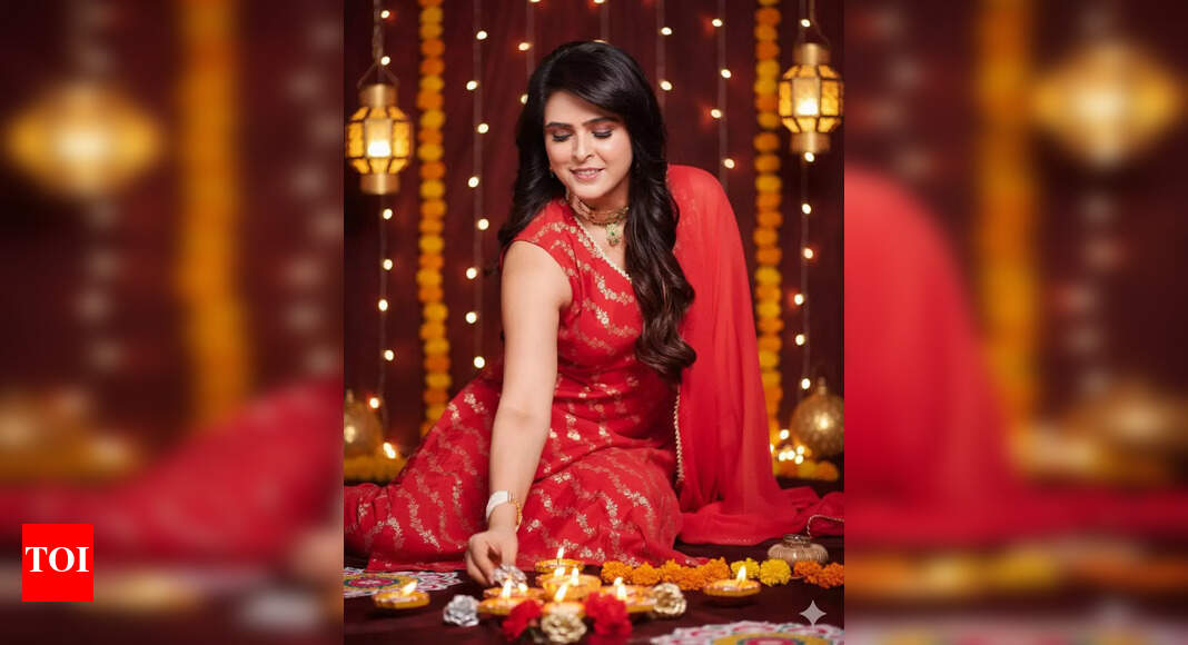 We always buy diyas from local artisans: Madhurima Tuli