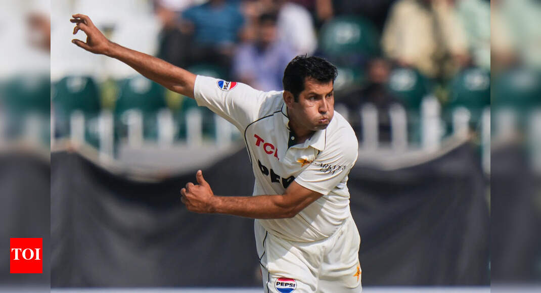 Rawalpindi Test: 38-year-old debutant keeps hosts in game, Maharaj's seven-fer floors Pakistan