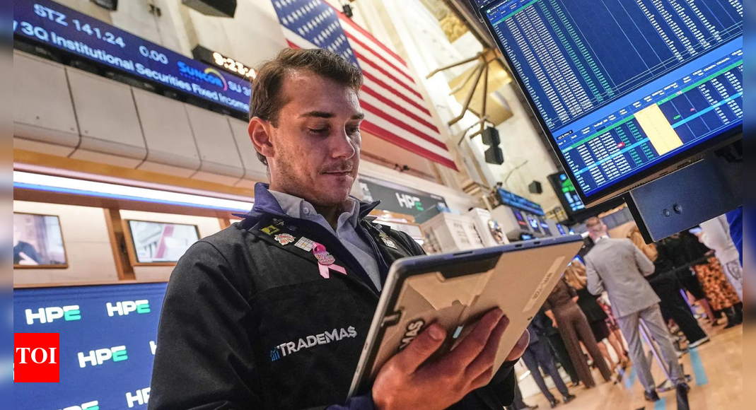 US stocks: Wall Street mixed as earnings season heats up; GM, Halliburton lead gains