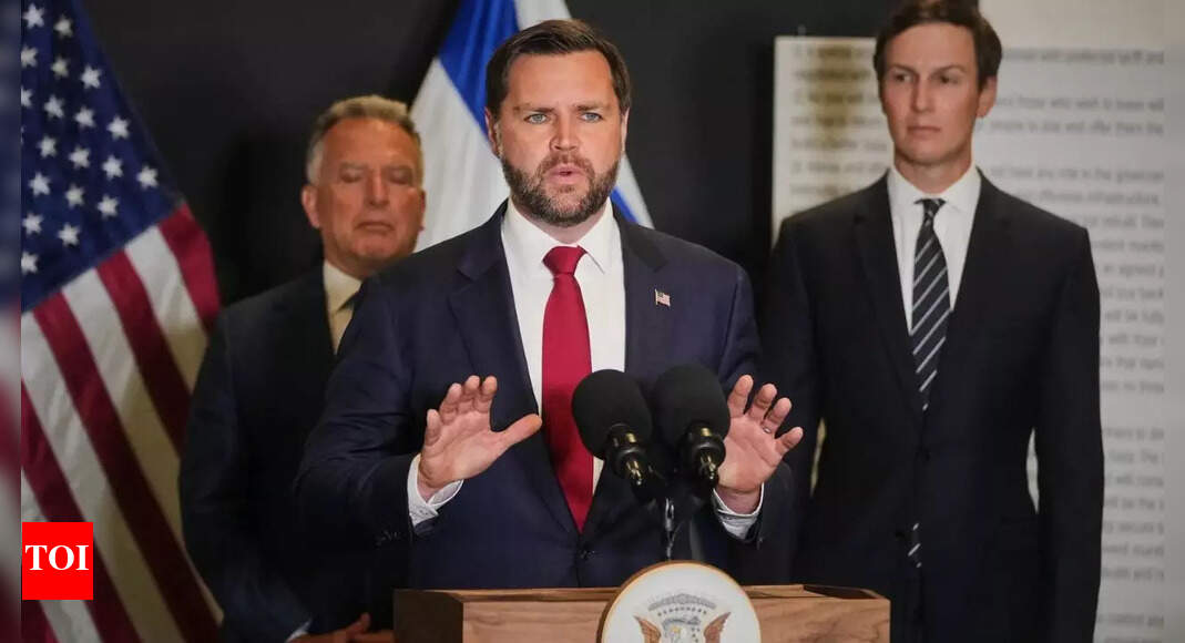 <div>'No American boots on ground in Gaza': JD Vance in Israel; claims US will provide only 'useful coordination'</div> <div>'No American boots on ground in Gaza': JD Vance in Israel; claims US will provide only 'useful coordination'</div>
