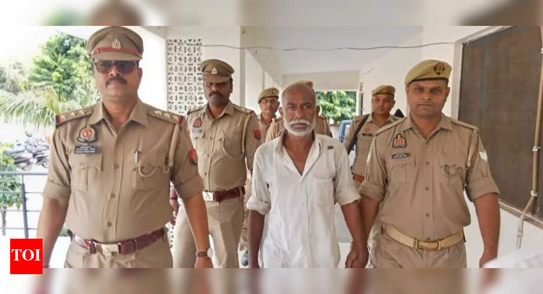 Morphine worth Rs 4.6cr seized from mini-truck, 1 held