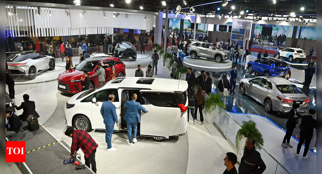 Festive sales boom: Tata Motors delivers over 1 lakh vehicles between Navratri and Diwali; records 33% YoY growth – The Times of India Festive sales boom: Tata Motors delivers over 1 lakh vehicles between Navratri and Diwali; records 33% YoY growth – The Times of India