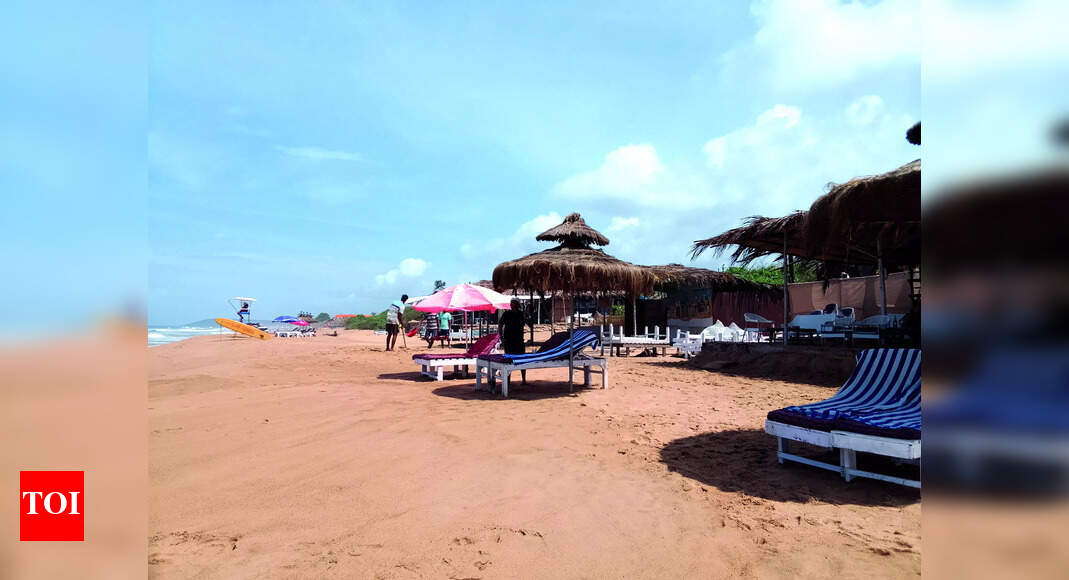 Rain dampens start of tourist season for shacks