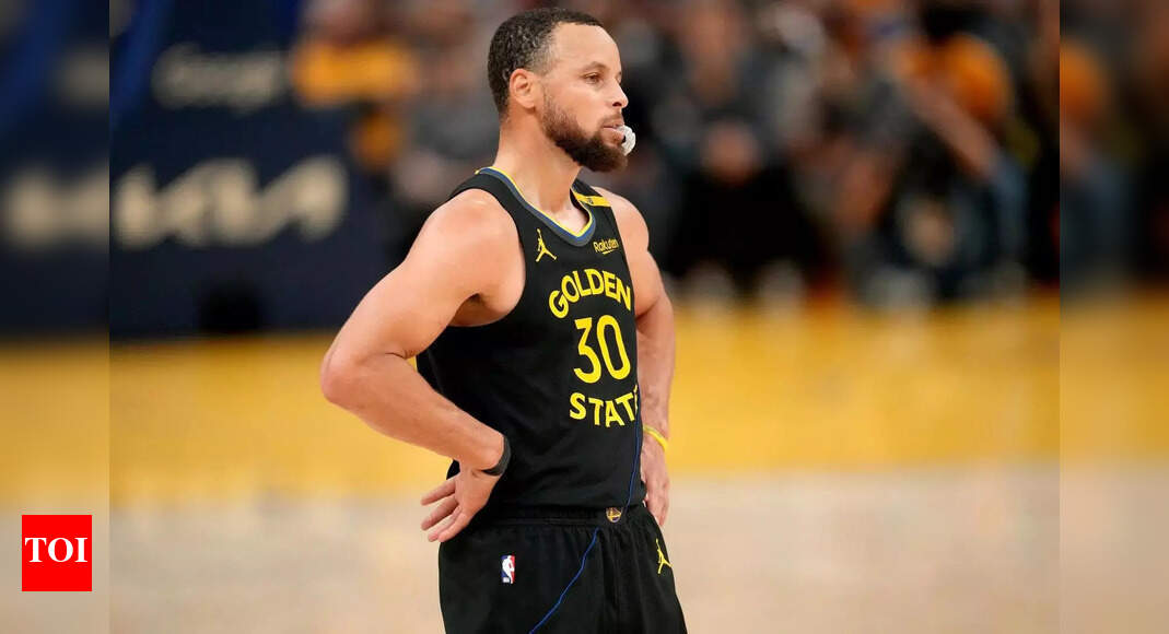 Is Stephen Curry playing tonight vs Los Angeles Lakers? Latest update on the Golden State Warriors star's injury report (October 21, 2025)