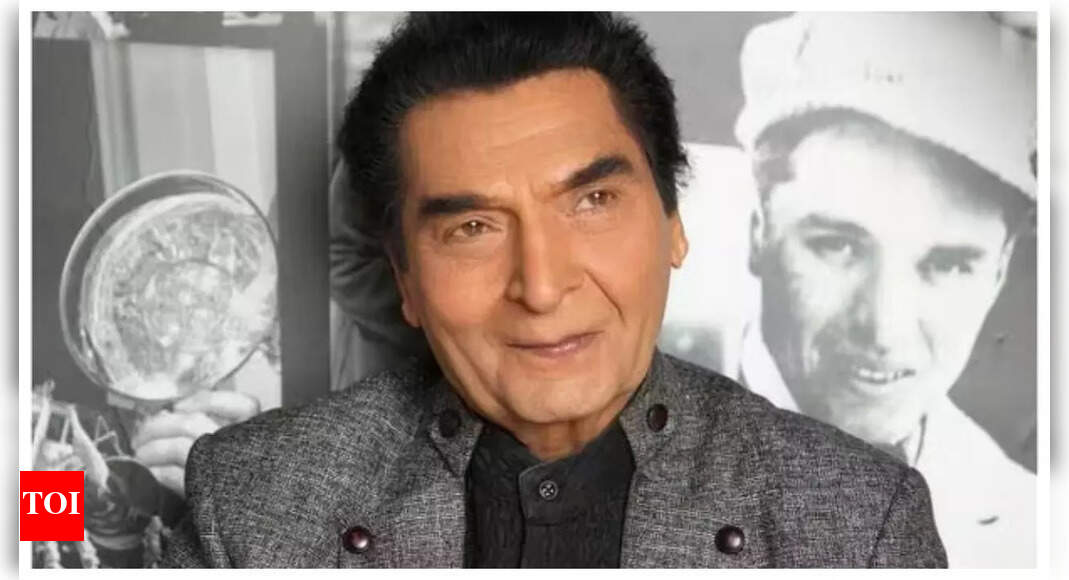 'It's terrible and horrible...': Asrani once recalled feeling embarrassed after working in THIS Sunny Leone starrer