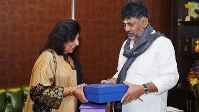  Days after sparring, Biocon chief Kiran Mazumdar-Shaw meets CM Siddaramaiah, DKS; pledges cooperation & support