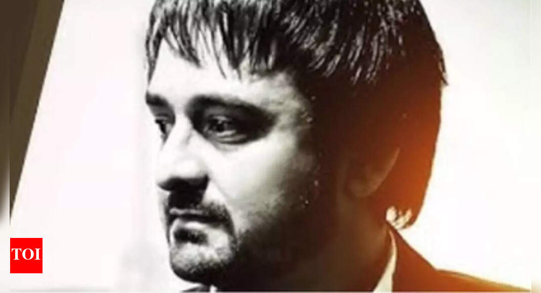 Popular Punjabi singer Teji Kahlon shot in Canada: Bullets pumped into stomach