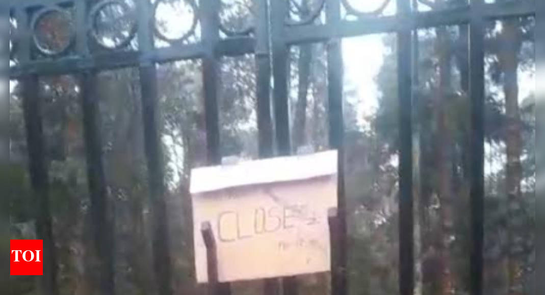 Tourist spots in the Nilgiris closed due to rain, heavy winds