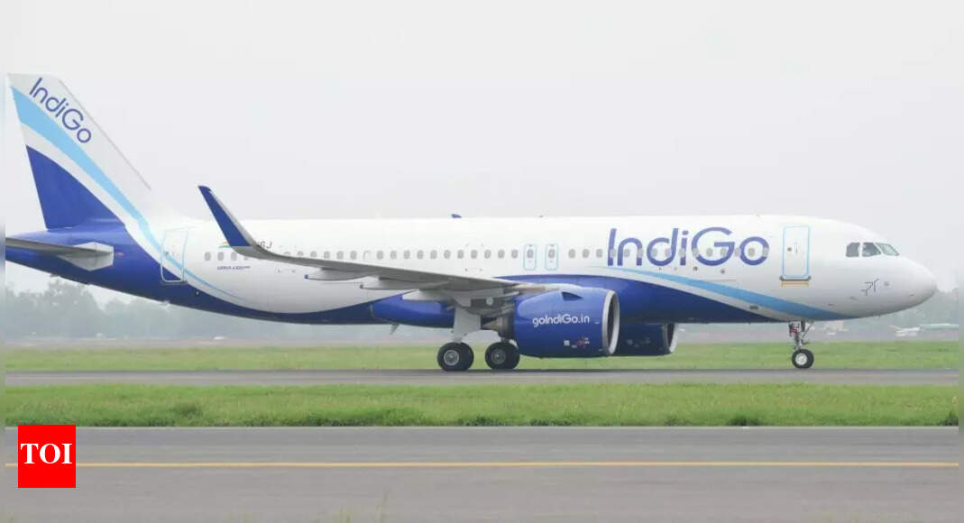Suspected fuel leak: IndiGo Kolkata-Srinagar fight diverts safely to Varanasi