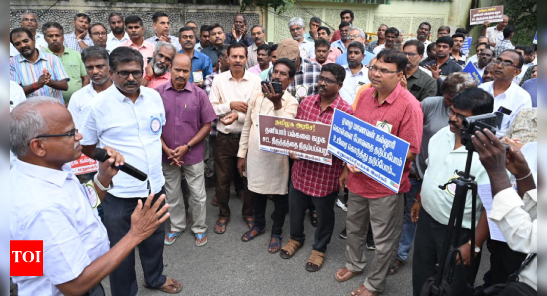 Protesters demand withdrawal of TN Private Universities Amendment Bill
