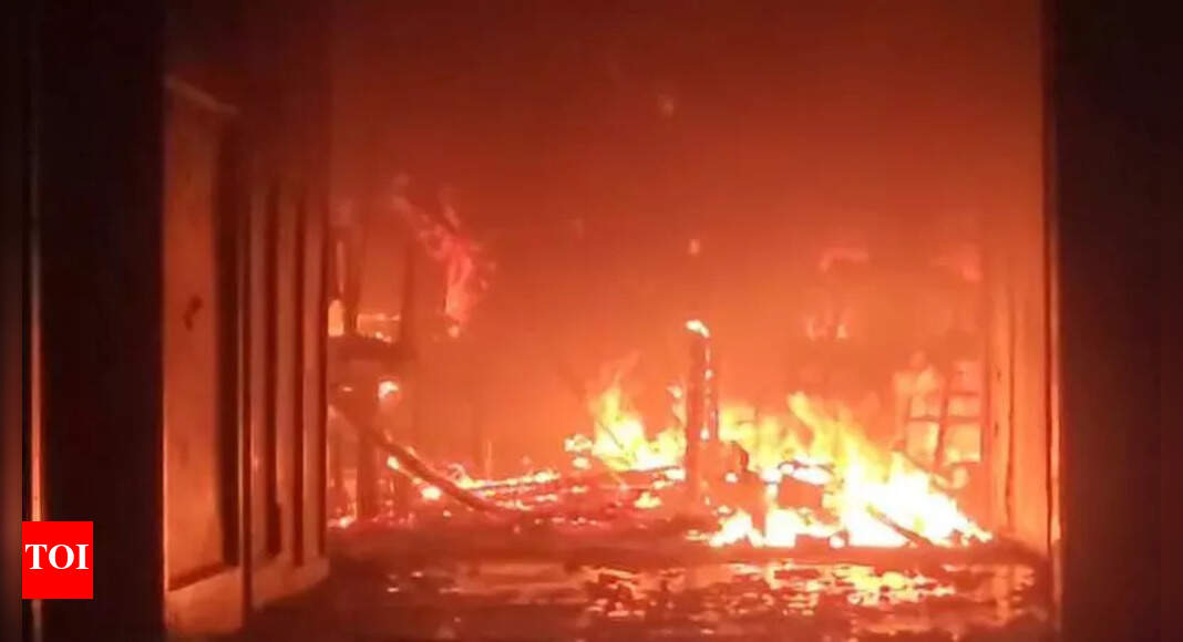 Quick police action averts blast after Diwali lamp causes hosp fire
