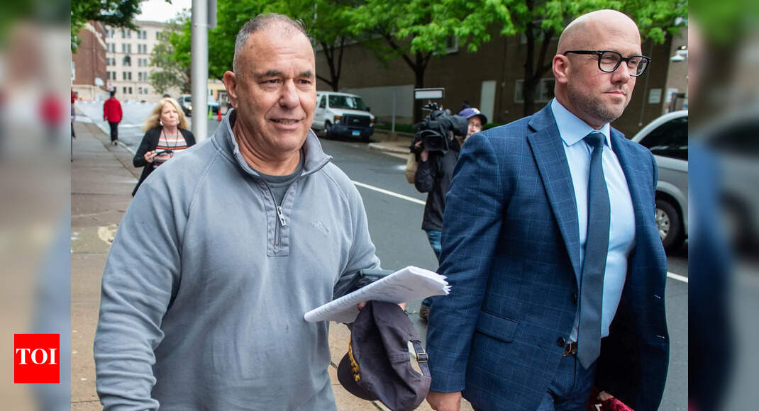 Former Connecticut budget official convicted of extorting school construction contractors