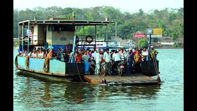 Govt clears RoRo ramps on Sao Pedro-Divar route