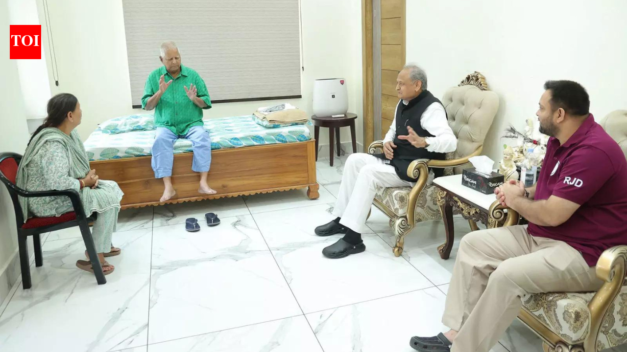 Bihar Assembly polls: Lack of unanimity on CM face may increase rift in ...