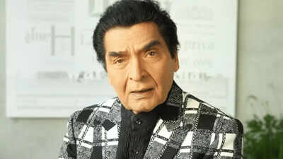 'Asrani lost everything by producing a film,' recalls Priyadarshan as he opens up on working with the late actor in his last movies 'Bhoot Bangla', 'Haiwaan'