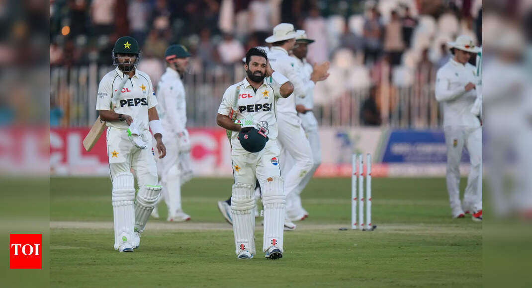 Why Mohammad Rizwan was not out despite hitting the stumps on the last ball - Explained
