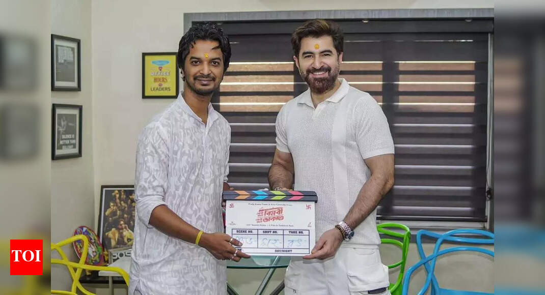 Mahurat of Keu Bole Biplobi Keu Bole Dakat unites Jeet, Tota and Rajatava