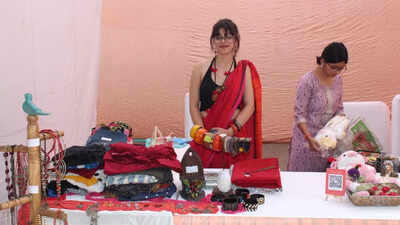 Kamala Nehru College hosts annual Diwali mela celebrating young entrepreneurs