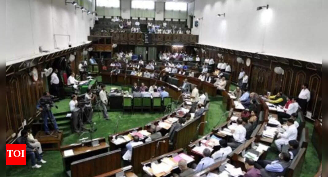 <div>Row in J&K Assembly: NC, BJP spar during obituary for Satya Pal Malik; clash over Article 370 role</div> <div>Row in J&K Assembly: NC, BJP spar during obituary for Satya Pal Malik; clash over Article 370 role</div>