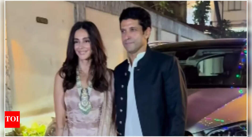 Farhan Akhtar gifts himself a luxury car, worth Rs 3.50 crore for Diwali; Joins Bollywood's elite Maybach owners