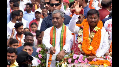 State BJP president Babulal Marandi accuses officials of ignoring public representatives in Jharkhand