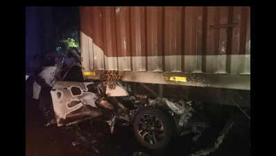 SUV-Truck Collision Kills Two Cousins