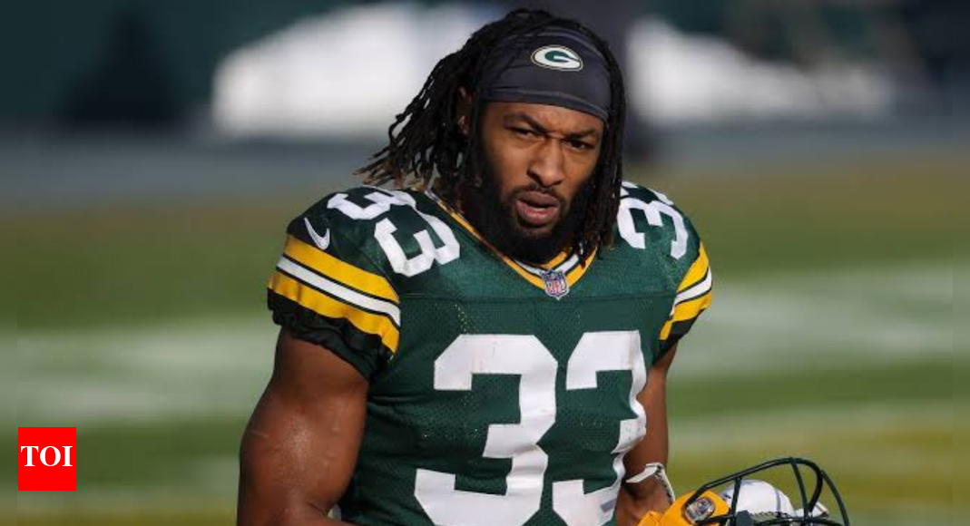 Will Aaron Jones play against the Chargers tonight? Latest injury update on the Minnesota Vikings running back