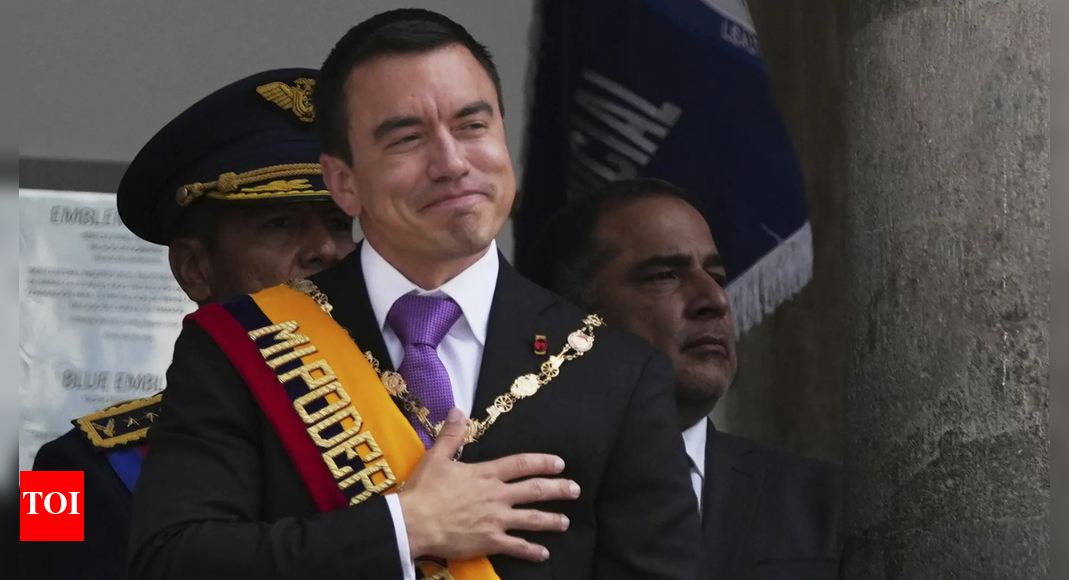 <div>Guayaquil mayor blames Ecuador's president as drug violence spirals</div>