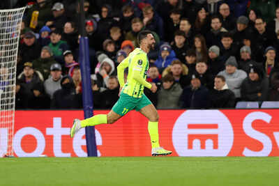 Riad Bajic of AEK Larnaca (Photo by Warren Little/Getty Images) Conference League: Premier League club stunned by Cypriot side; AEK Athens annihilate Aberdeen