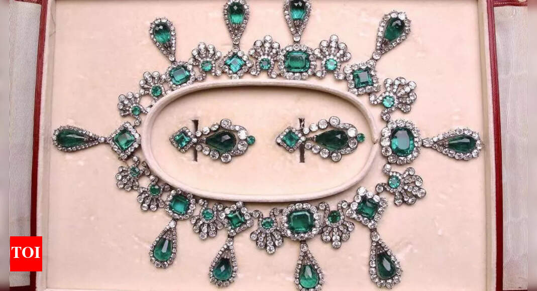 Paris heist sends shockwaves through global jewellery community