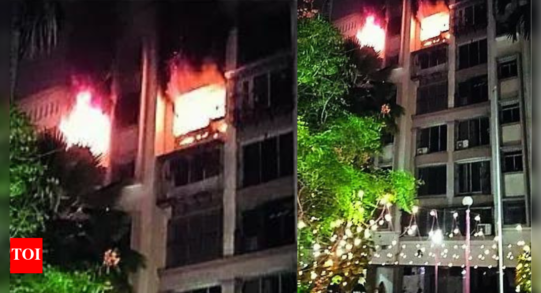 Mumbai: Trapped on 7th floor, Malad couple survives fire by climbing down pipes; waited over an hour for rescue