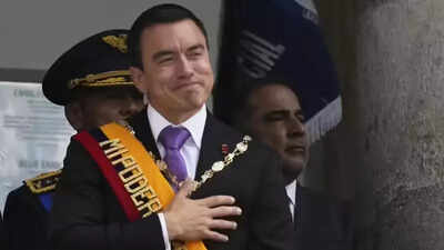 El alcalde de Guayaquil culpa al presidente de Ecuador mientras la violencia contra las drogas se intensifica