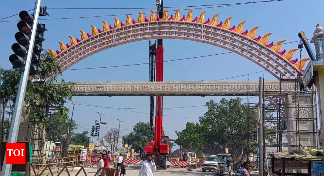 BHU creative brilliance shines in Ayodhya during Deepotsav