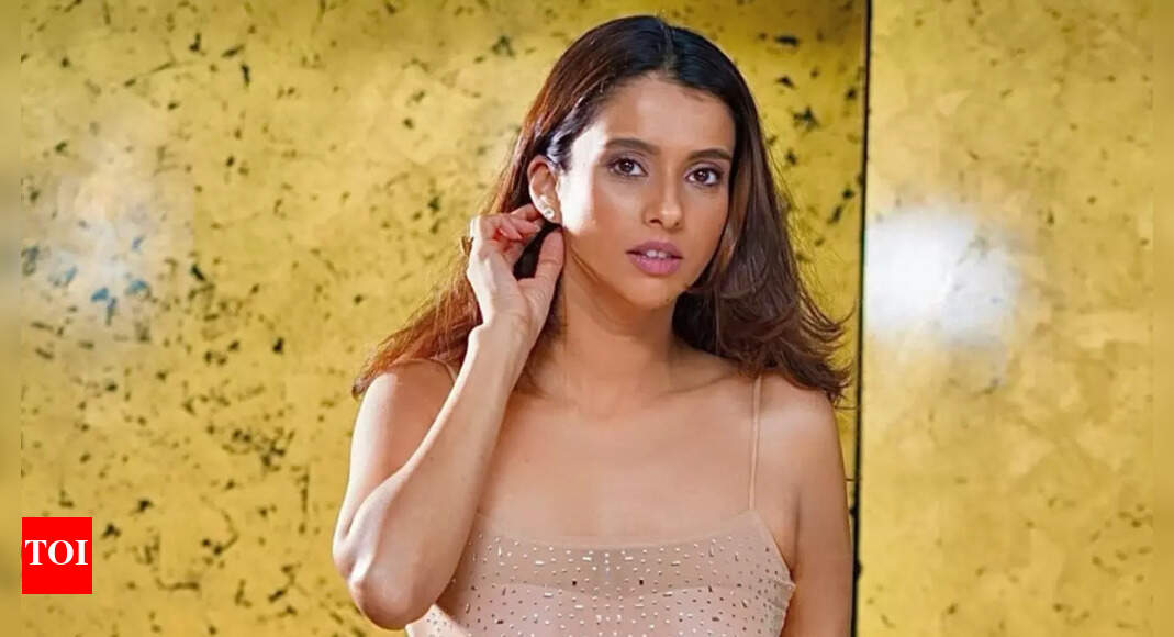 Pranitaa Pandit on life’s real joy; says ‘Luxury fades, moments stay’