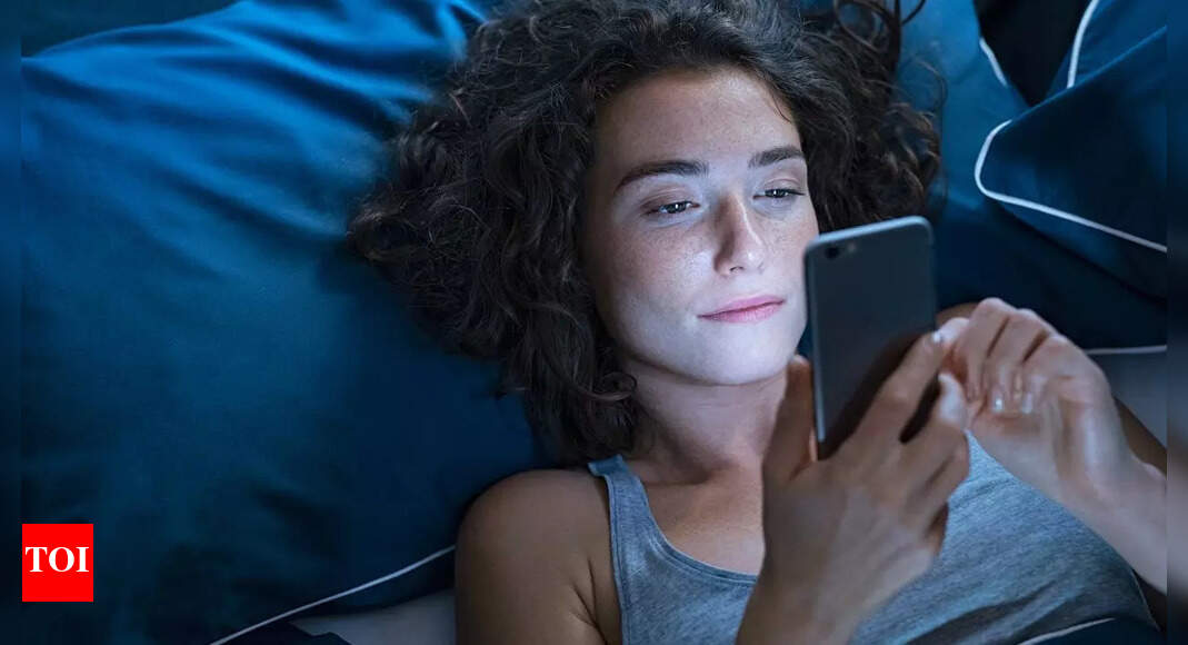 Warning: Staying awake after midnight could make you more anxious, impulsive, and moody