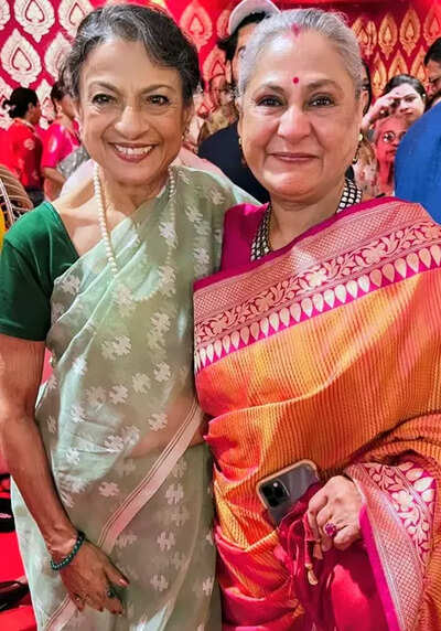 Tanishaa Mukerji shares a reunion picture of legendary stars Tanuja and Jaya Bachchan