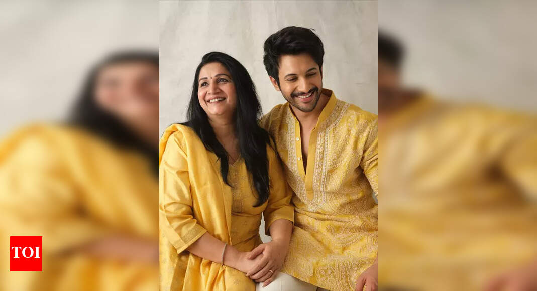Rohit Saraf says 'You're my whole world' as his mother turns a year older