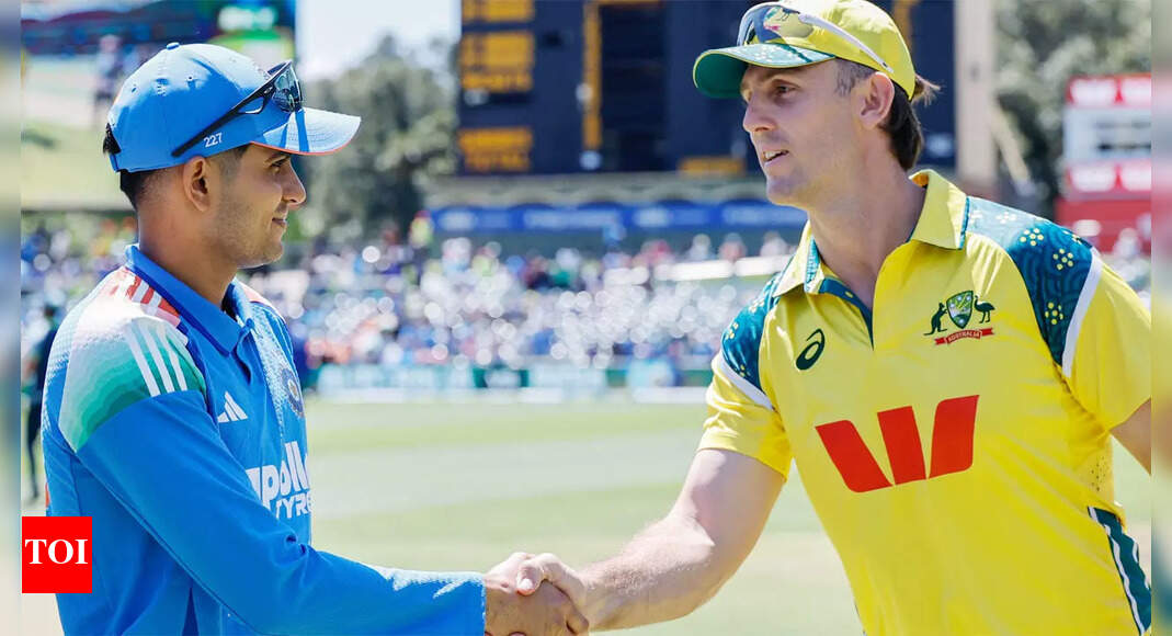 IND vs AUS LIVE: Virat Kohli in the spotlight as India aim to avoid 3-0 whitewash