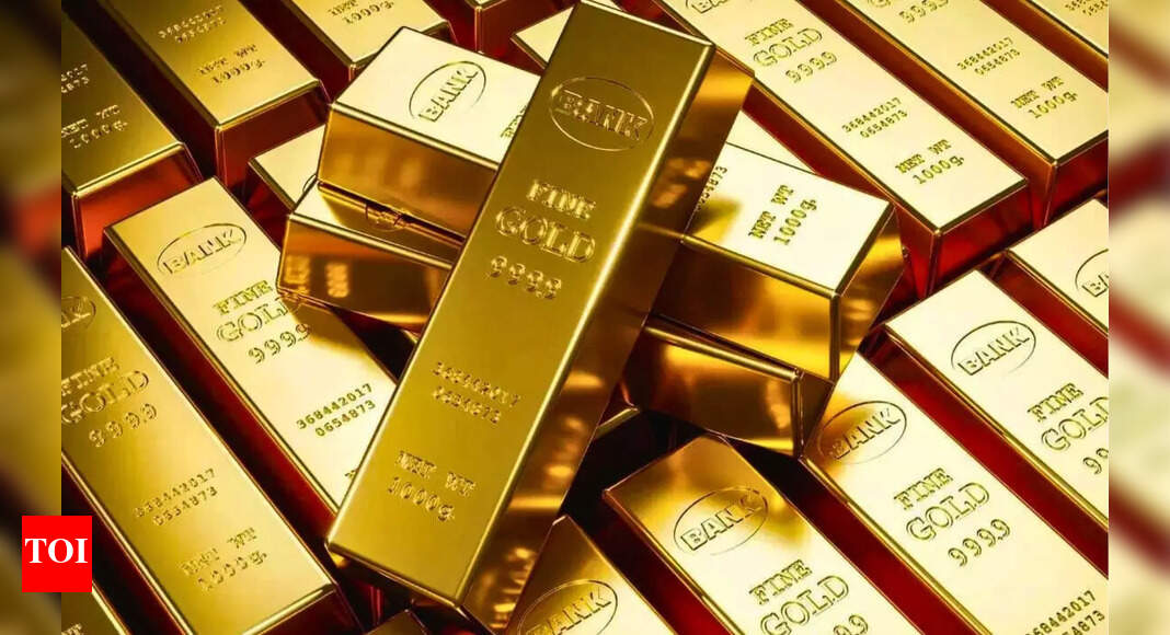 Gold's share in reserves rises by $6bn, at 15%