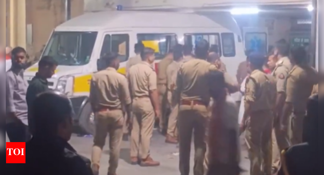 Agra accident: 5 killed, 2 injured as speeding car hits pedestrians