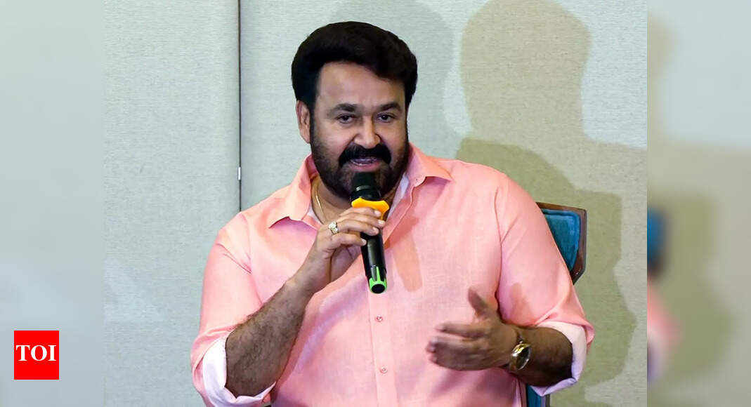 Kerala HC scraps ivory ownership certificates issued to Mohanlal Kerala HC scraps ivory ownership certificates issued to Mohanlal