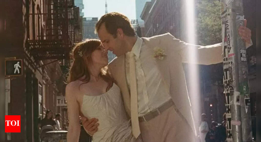 ‘Call Me Maybe’ singer Carly Rae Jepsen ties the knot, shares beautiful photos from private wedding