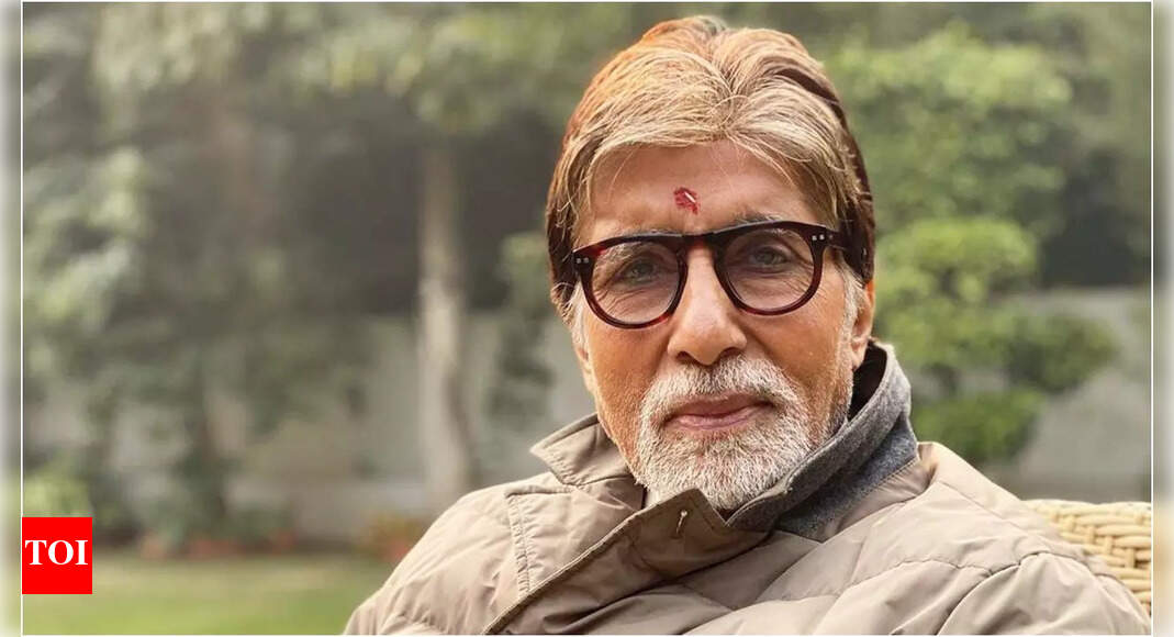 <div>Amitabh Bachchan drops CRYPTIC note: 'People change'</div> <div>Amitabh Bachchan drops CRYPTIC note: 'People change'</div>