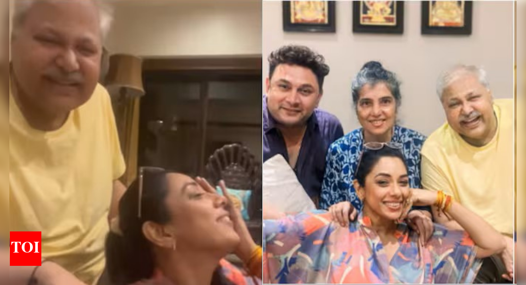 Throwback to the time when late actor Satish Shah reunited with the cast of Sarabhai vs Sarabhai
